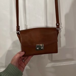 Express small crossbody